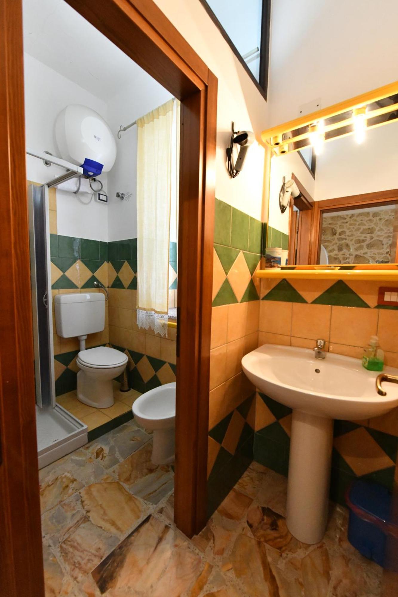 B&B Tredomus Tresnuraghes Eksteriør billede