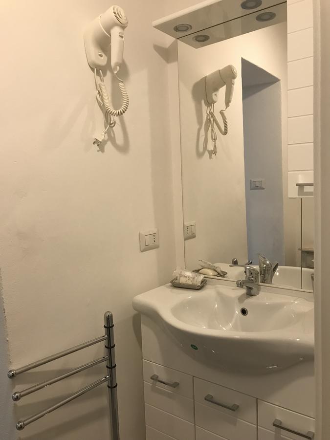 B&B Tredomus Tresnuraghes Eksteriør billede