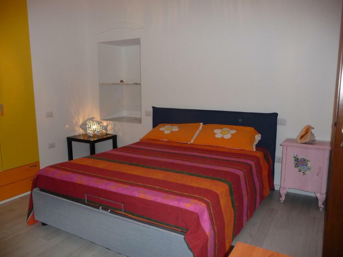 B&B Tredomus Tresnuraghes Eksteriør billede